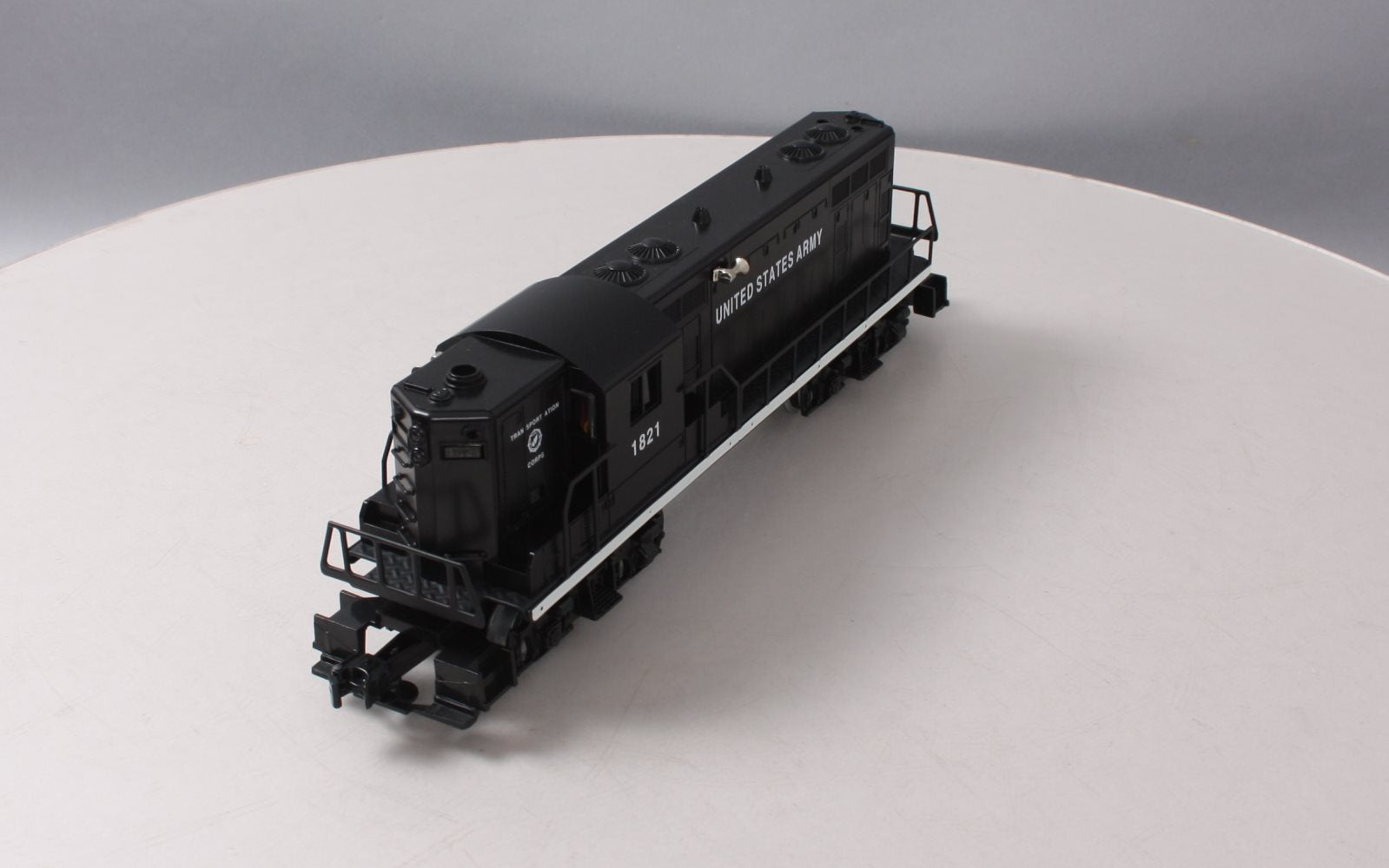 Lionel 6-18840 O Gauge U.S. Army GP-7 Diesel Locomotive #1821 EX/Box
