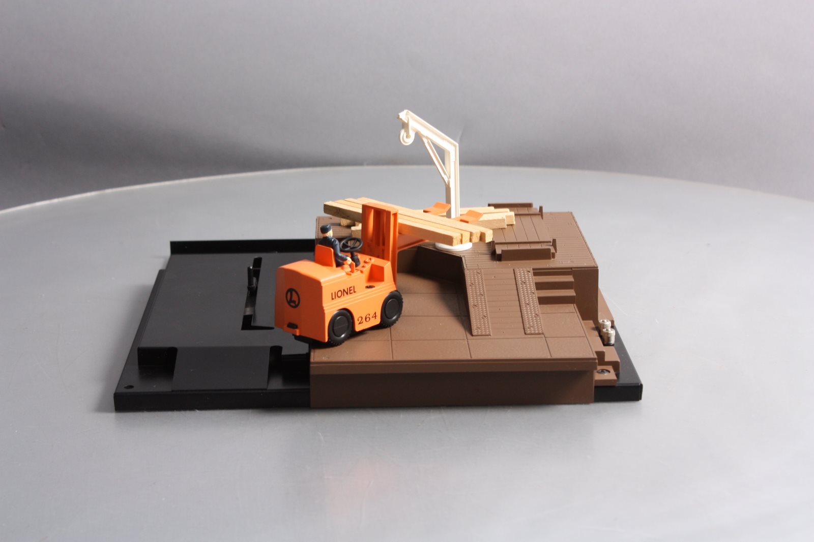 Lionel 6-14000 O Gauge 264 Operating Forklift Platform NIB