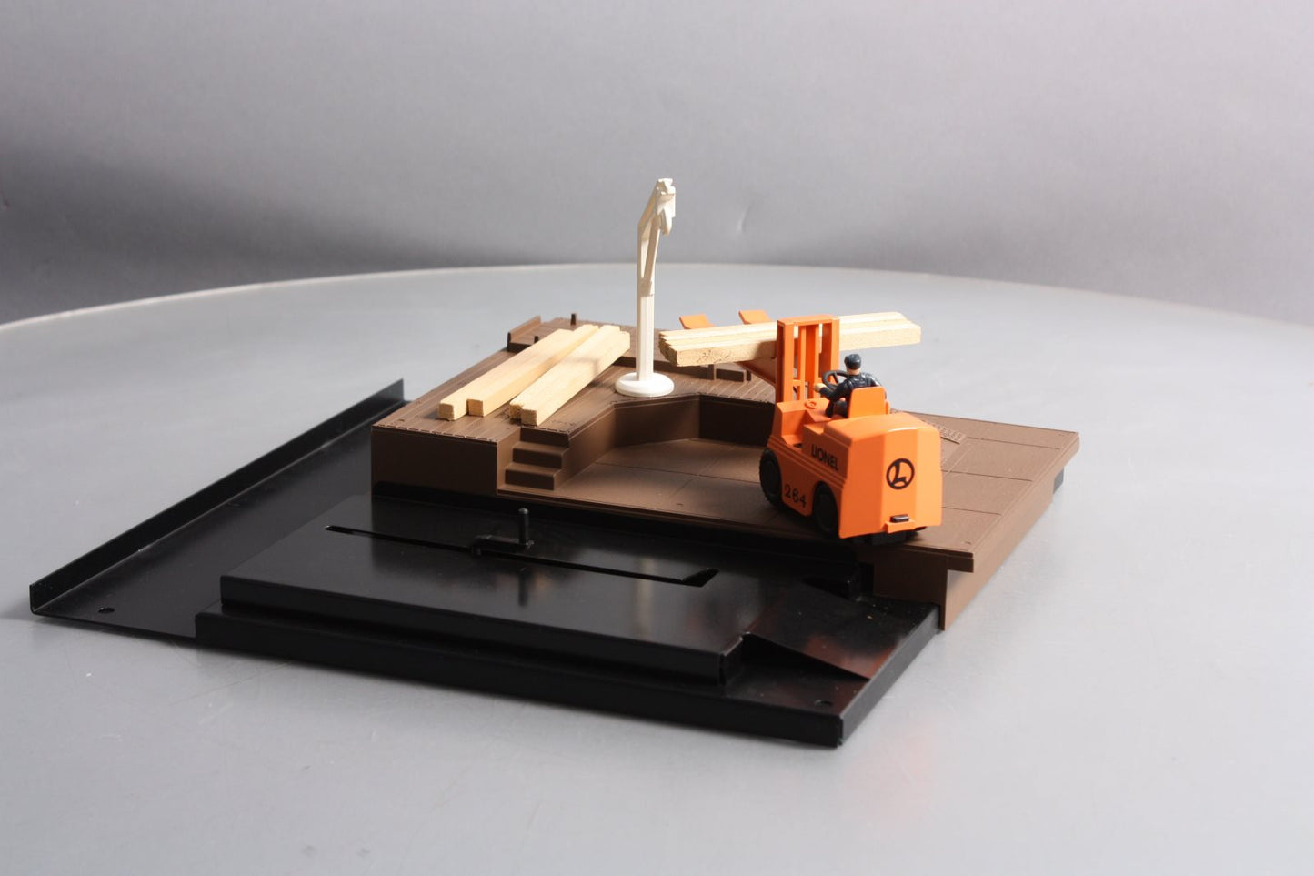 Lionel 6-14000 O Gauge 264 Operating Forklift Platform NIB