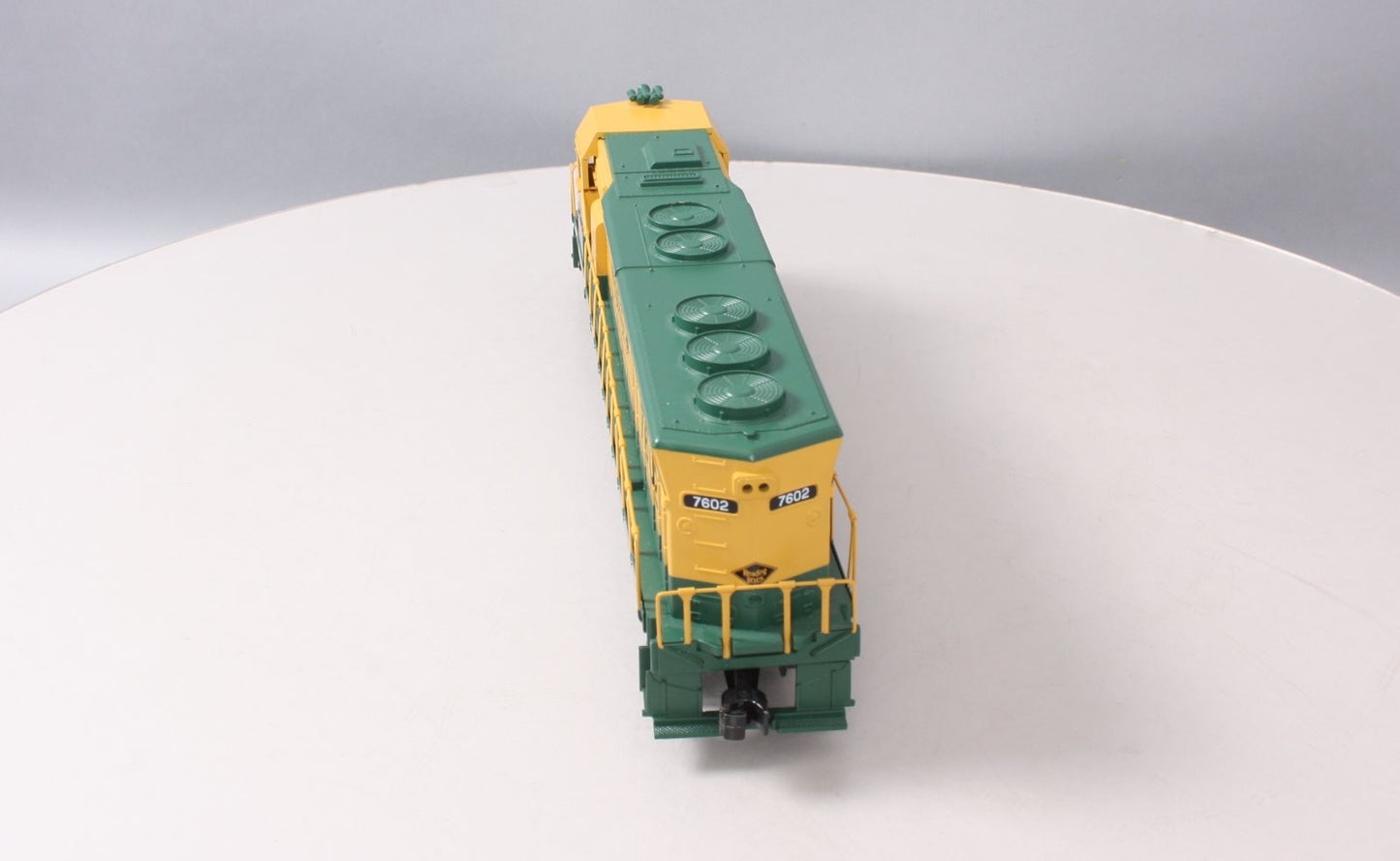 Williams 21710 O Gauge Reading SD45 Powered Diesel Locomotive #7602