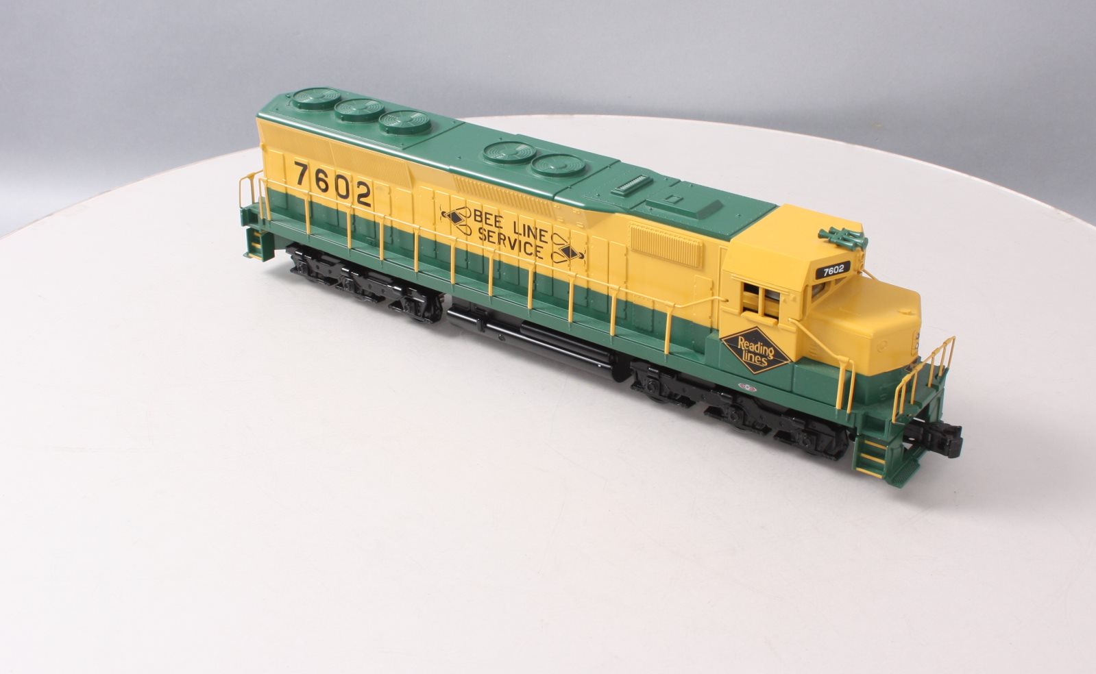 Williams 21710 O Gauge Reading SD45 Powered Diesel Locomotive #7602
