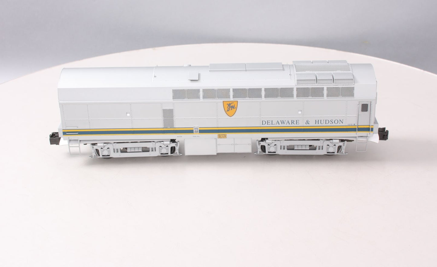 Lionel 6-38561 D&H Legacy RF-16 Sharknose Powered Diesel B-Unit #1215-B