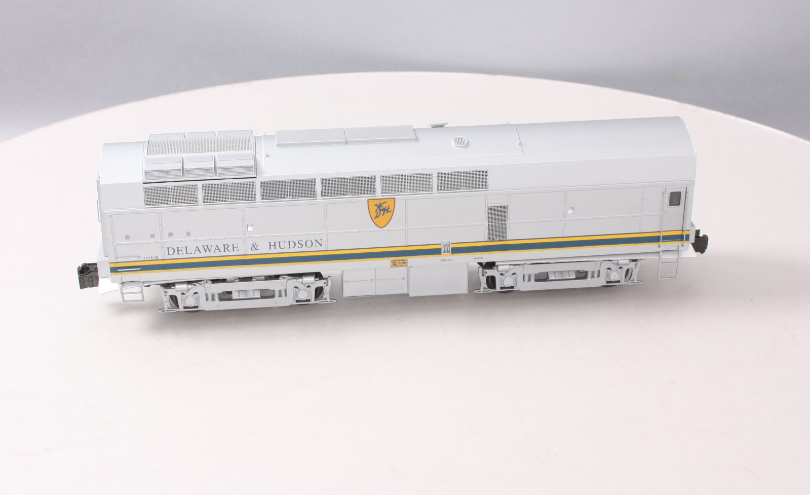 Lionel 6-38561 D&H Legacy RF-16 Sharknose Powered Diesel B-Unit #1215-B