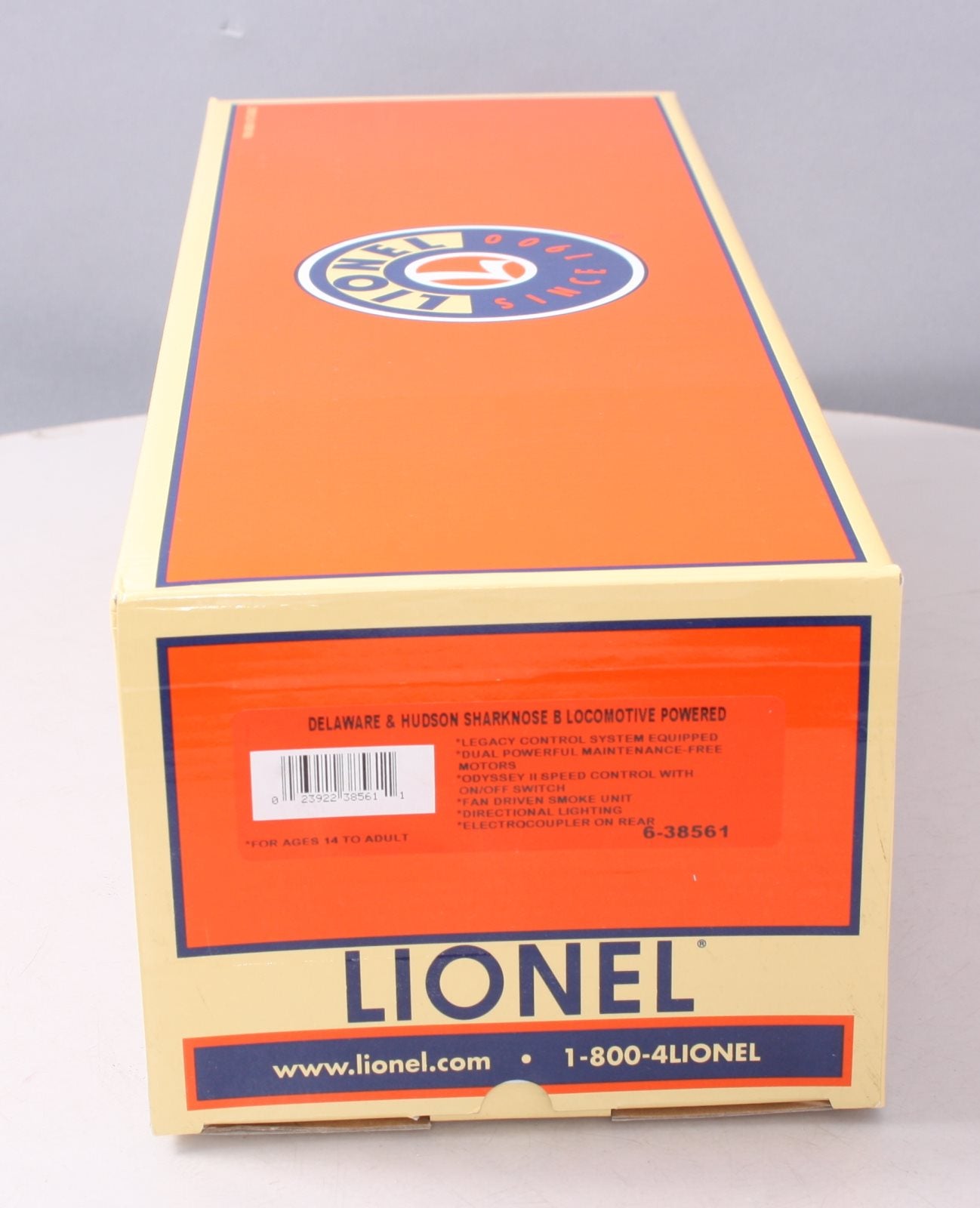 Lionel 6-38561 D&H Legacy RF-16 Sharknose Powered Diesel B-Unit #1215-B