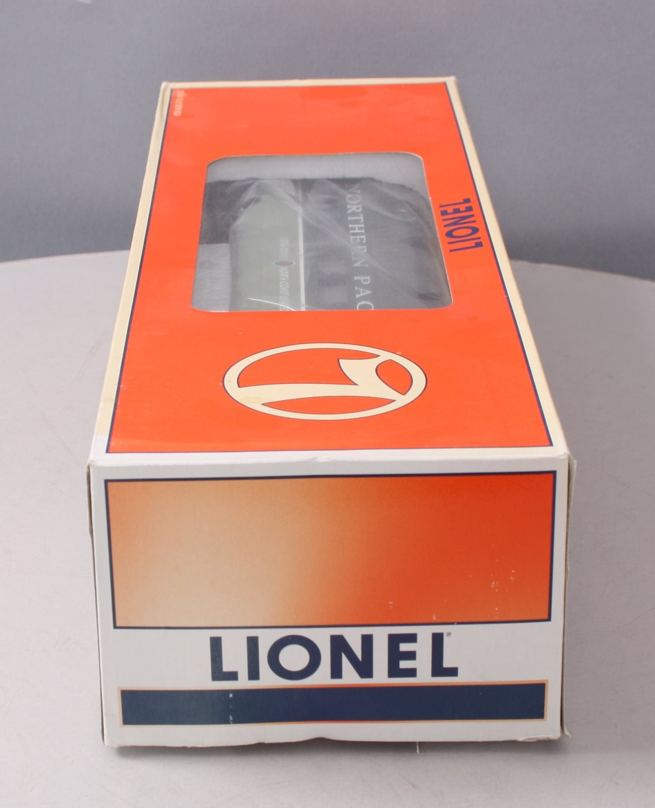 Lionel 6-19168 O Gauge Northern Pacific Full Vista Dome Coach LN/Box