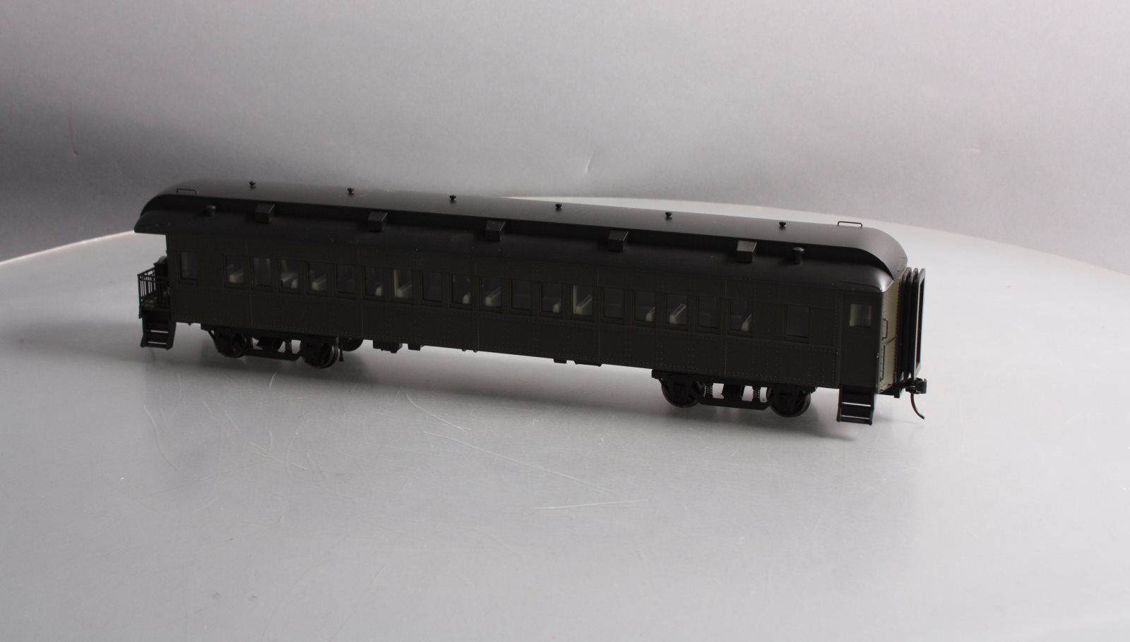 Atlas 2002750 O Scale Undecorated Trainman 60' Observation Car (2Rail)
