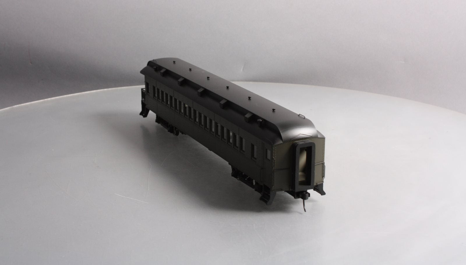 Atlas 2002750 O Scale Undecorated Trainman 60' Observation Car (2Rail)