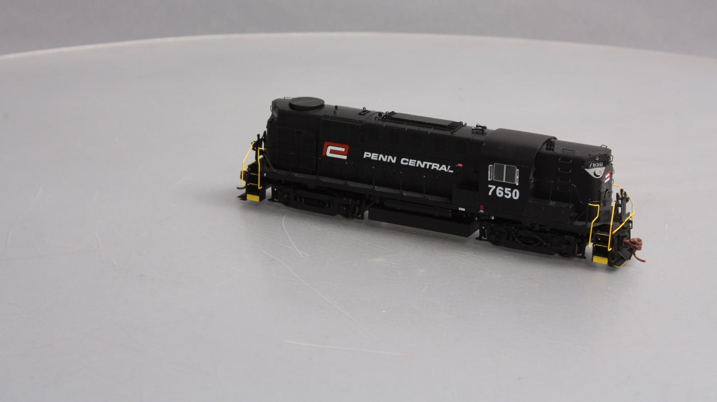 Rapido Trains 31033 HO Penn Central Alco RS-11 Diesel Locomotive #7650