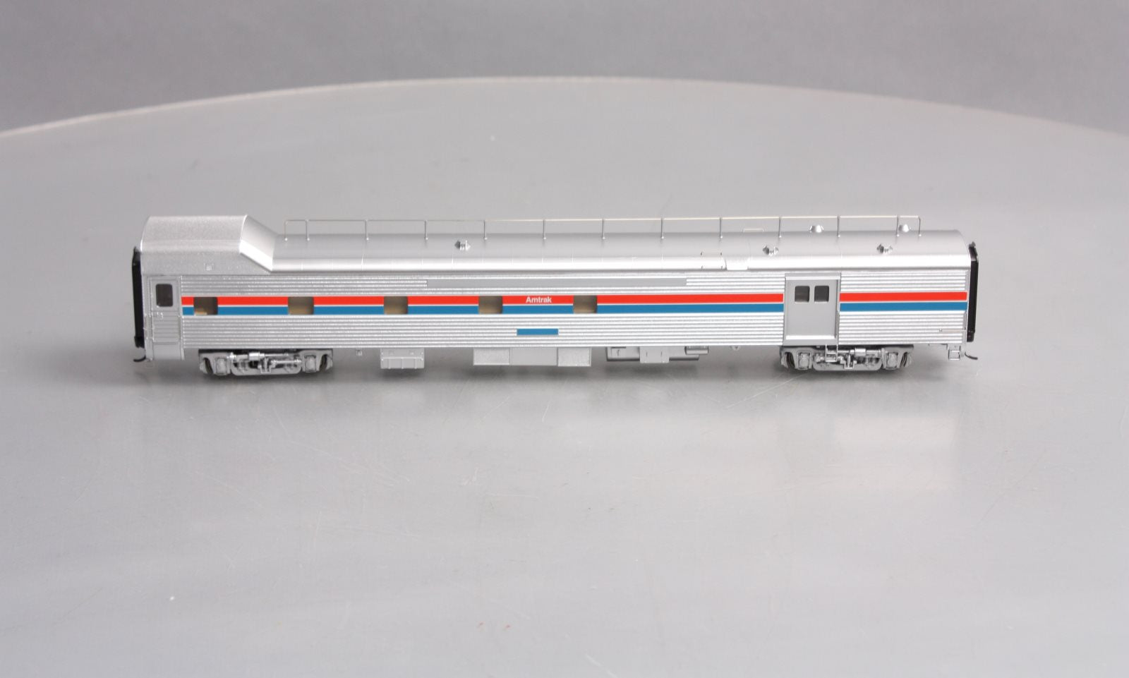 Walthers 920-13342 HO Amtrak 85' Phase 2 Budd Baggage-Dormitory Transition Car