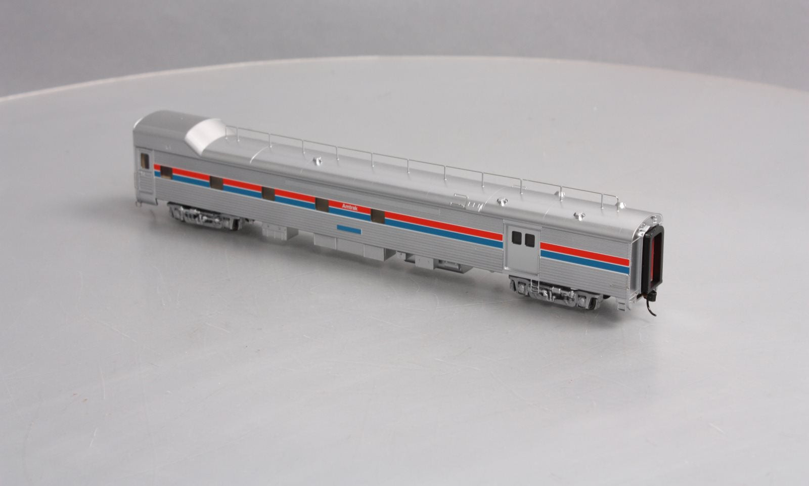 Walthers 920-13342 HO Amtrak 85' Phase 2 Budd Baggage-Dormitory Transition Car