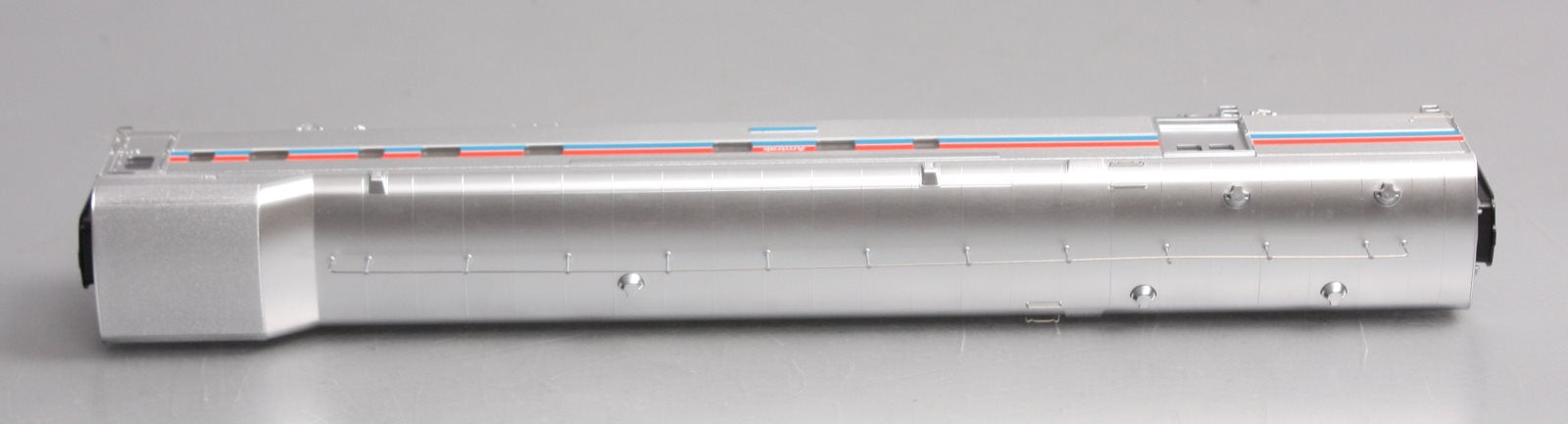 Walthers 920-13342 HO Amtrak 85' Phase 2 Budd Baggage-Dormitory Transition Car