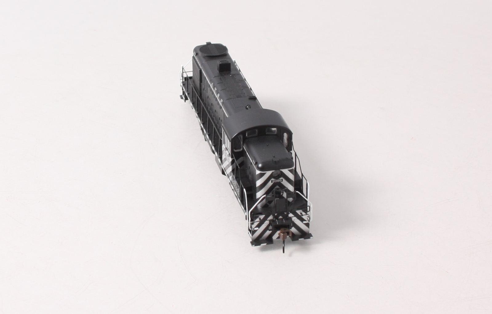 Bachmann 63908 HO Santa Fe ALCO RS3 Diesel Locomotive Sound/DCC #2099