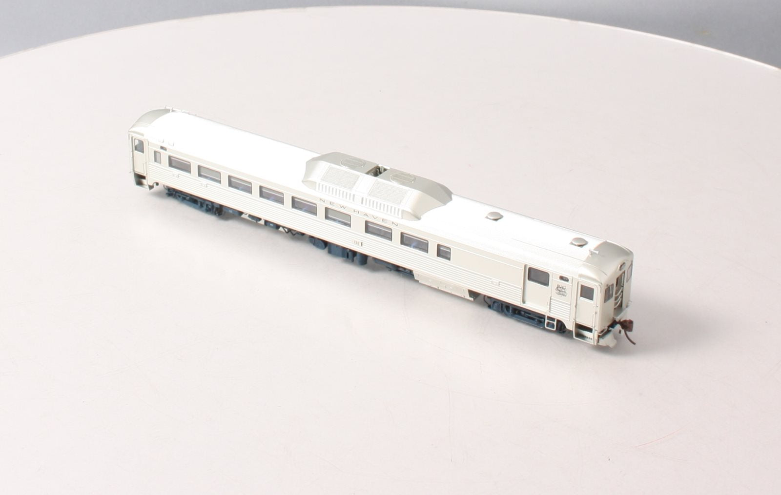 Rapido 16134 HO New Haven Budd RDC-2 Phase Ib Diesel Loco DC #120