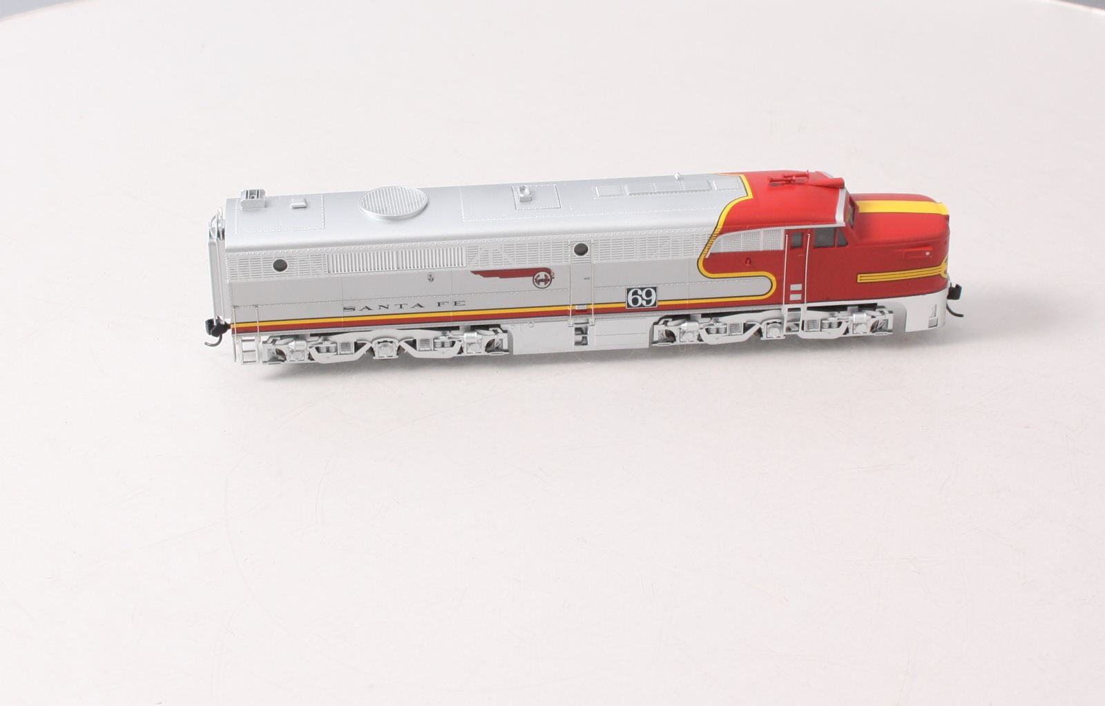 Walthers 910-10066 HO Santa Fe Alco PA with Stanard DC #69L