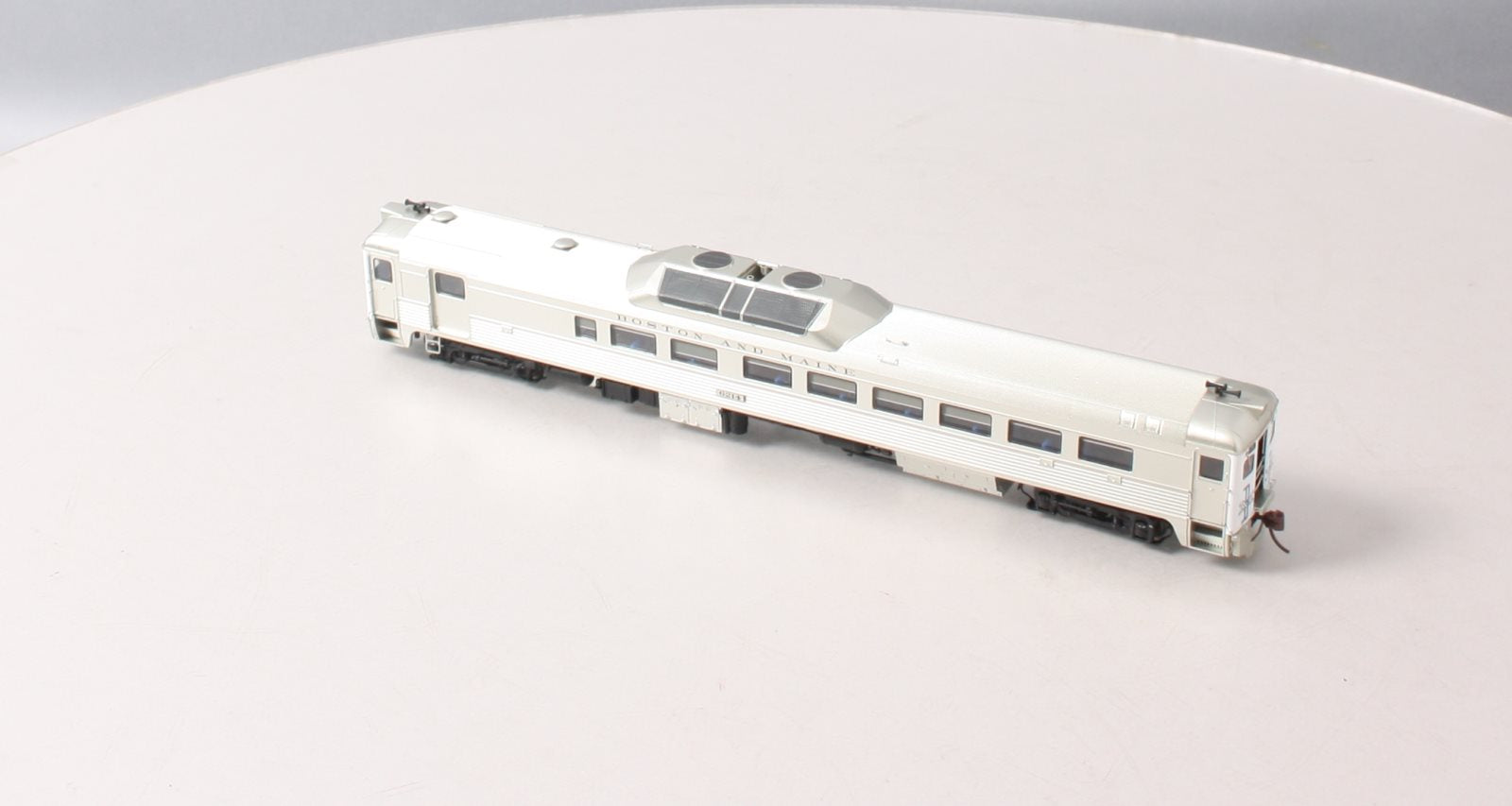 Rapido Trains 16115 HO Boston & Maine Budd RDC-2 Phase II Diesel Loco DC #6214