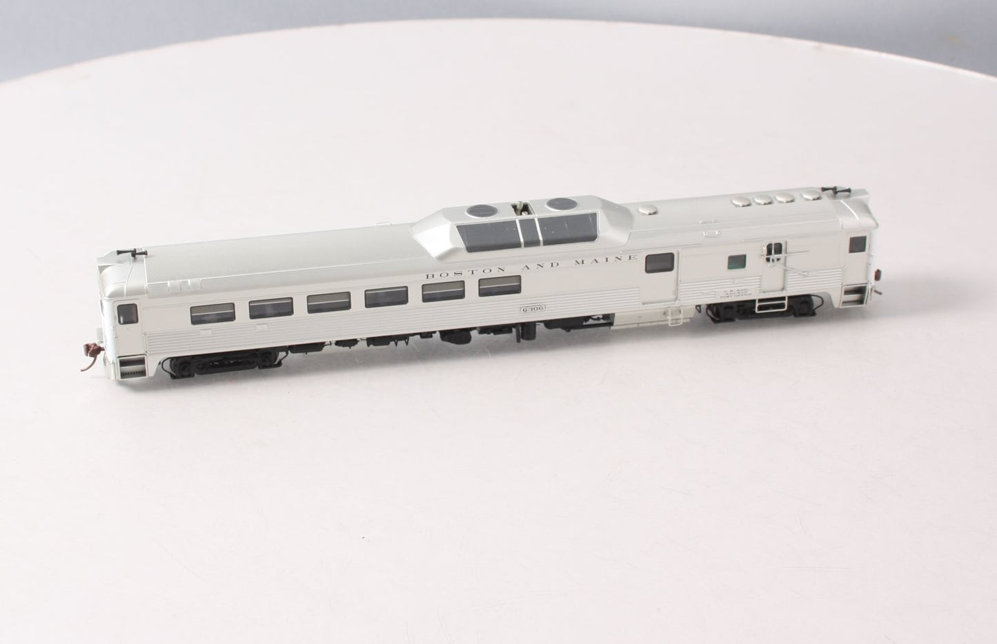 Rapido Trains 16118 HO Boston & Maine Budd RDC-3 Phase II Diesel Loco DC #6306