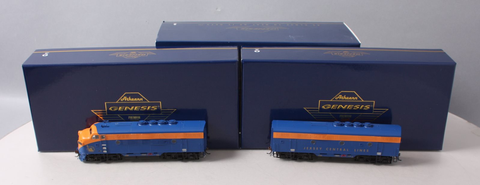 Athearn G22748 HO Central Railroad of New Jersey F3A/F3B Diesel Loco #53/#B