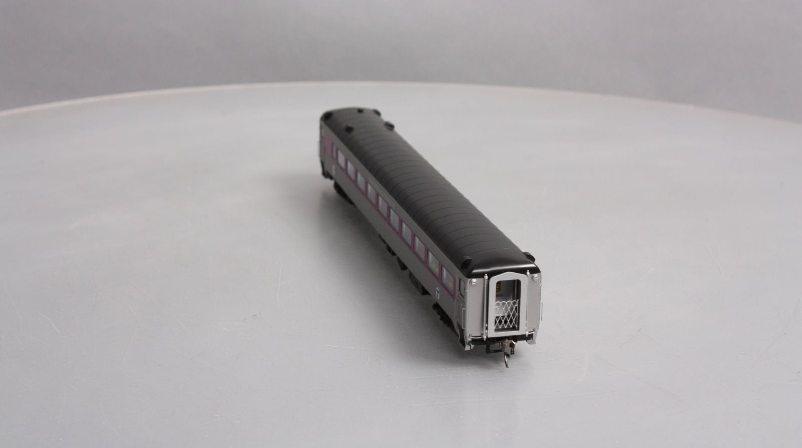 Rapido Trains 017249 HO MBTA NH 8600 Series Coach Car w/o Skirts #2561