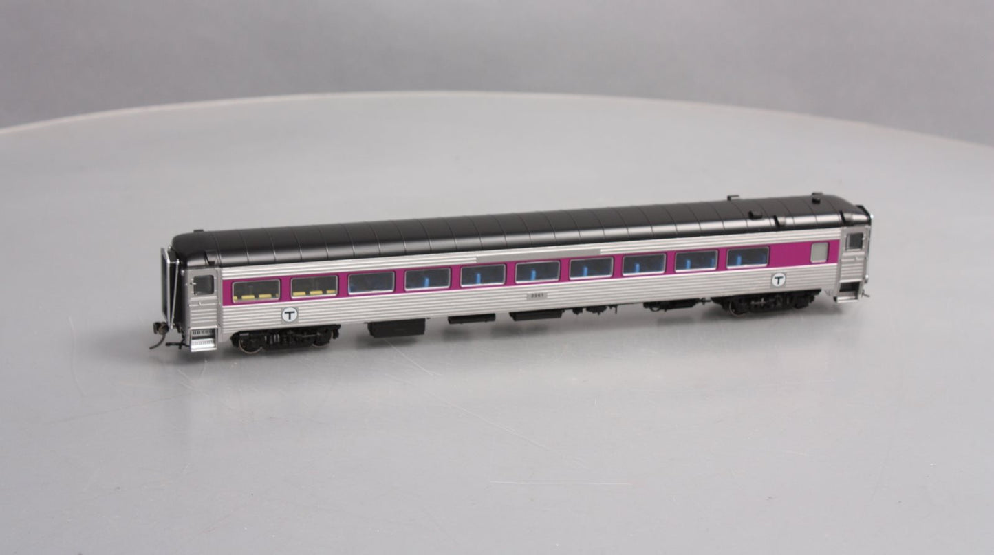 Rapido Trains 017249 HO MBTA NH 8600 Series Coach Car w/o Skirts #2561