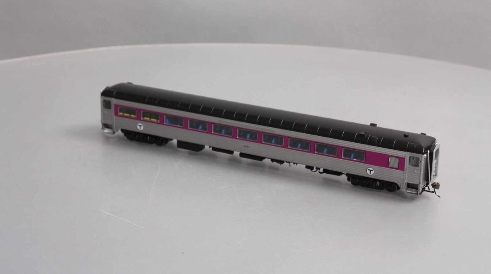 Rapido Trains 017249 HO MBTA NH 8600 Series Coach Car w/o Skirts #2561