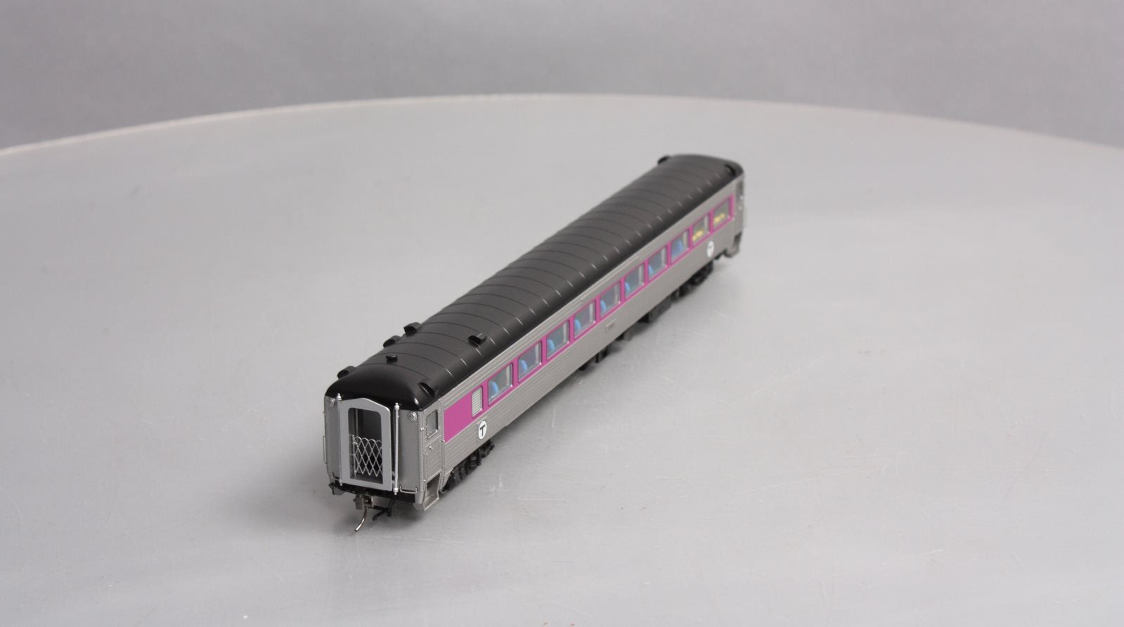 Rapido Trains 017249 HO MBTA NH 8600 Series Coach Car w/o Skirts #2561