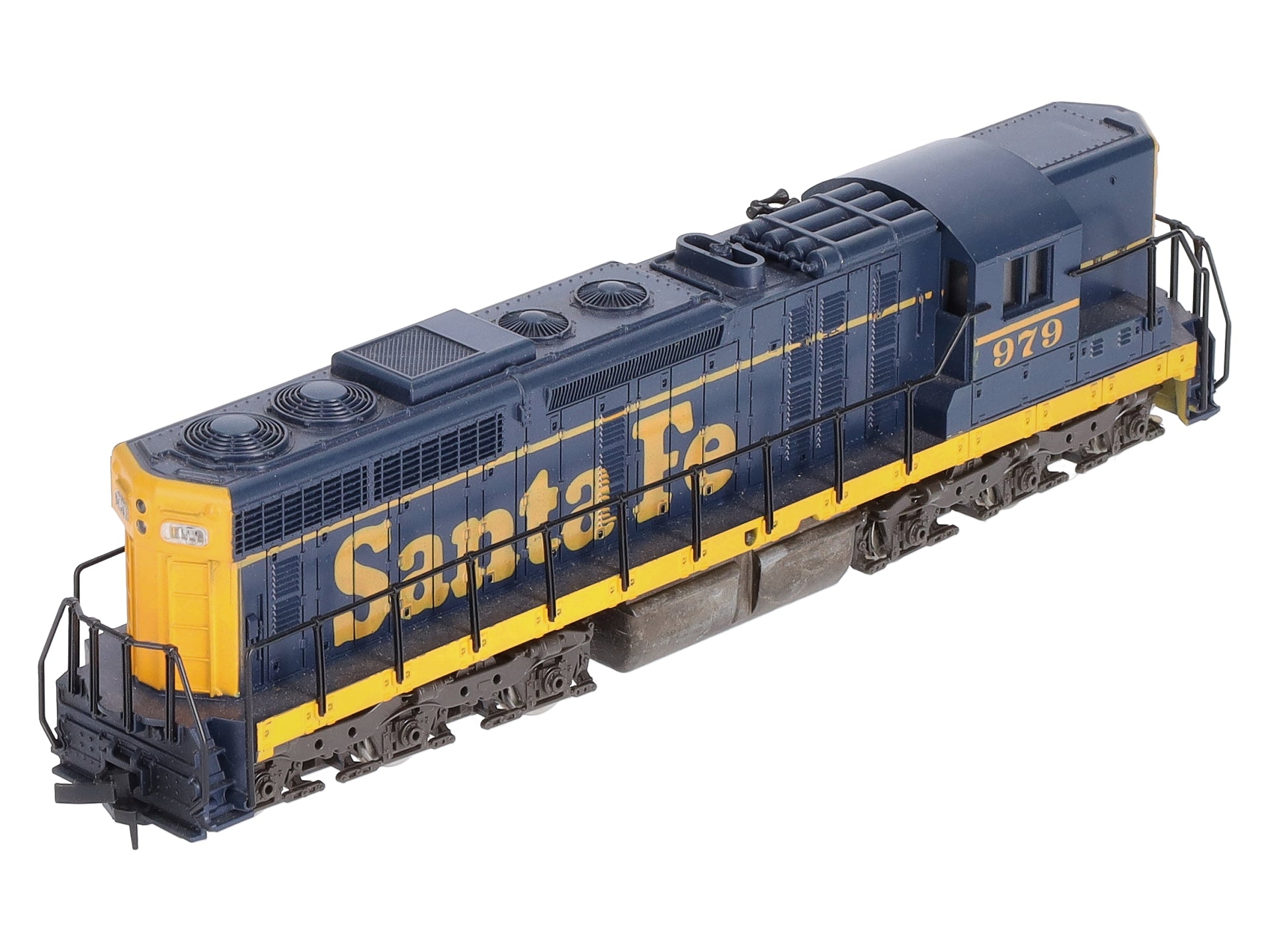Atlas 7001 HO Santa Fe SD24 Diesel Locomotive #979 – Trainz