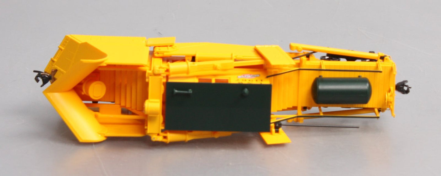 Walthers 920-110111 HO Chicago & North Western RTR Jordan Spreader #11967