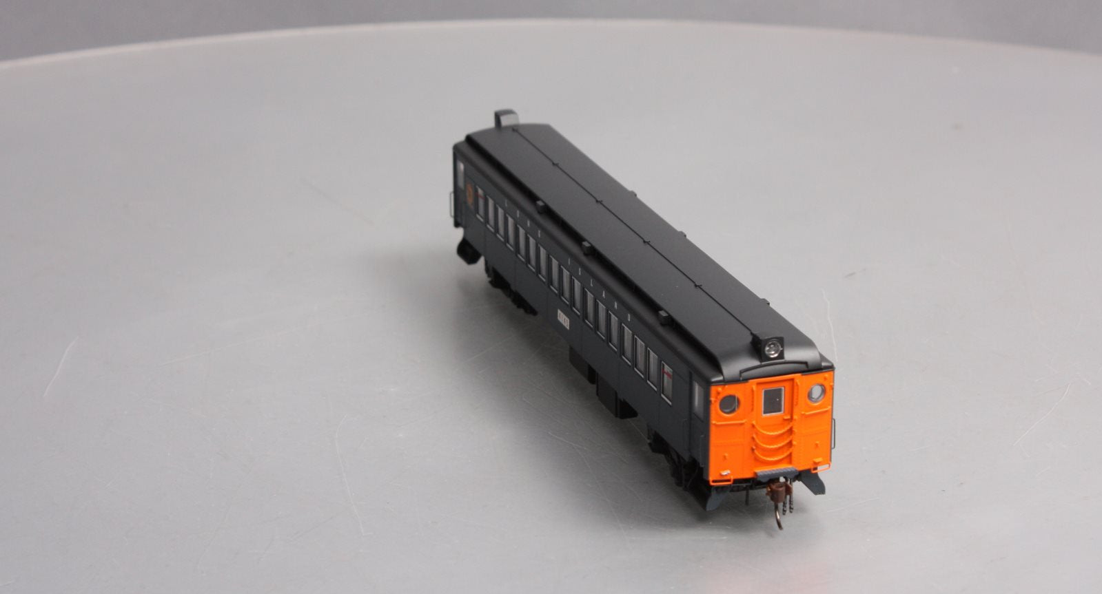 Con-Cor 0001-094785 HO Long Island Dashing Dan MUmP54 Powered Coach #4145