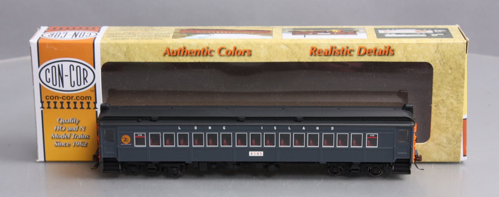 Con-Cor 0001-094785 HO Long Island Dashing Dan MUmP54 Powered Coach #4145