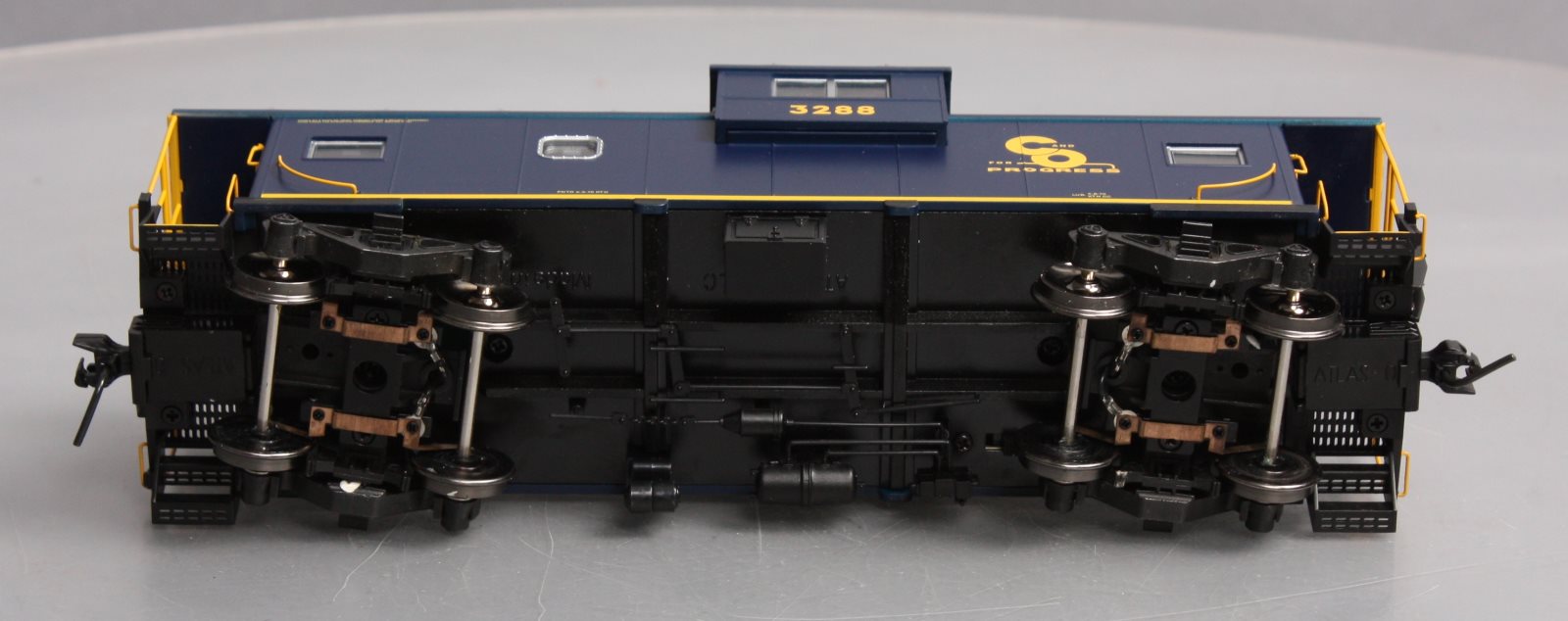 Atlas 7602-1 O Scale B&O Extended Vision Illuminated Caboose #3288 - 2-Rail LN/Box