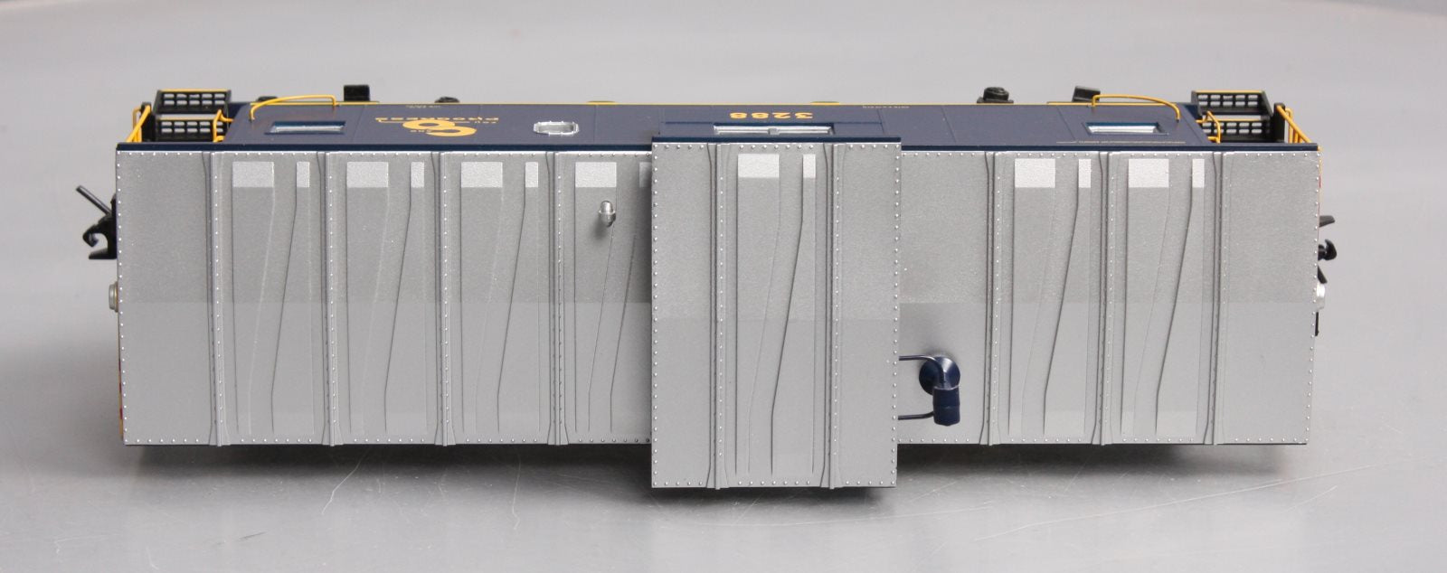 Atlas 7602-1 O Scale B&O Extended Vision Illuminated Caboose #3288 - 2-Rail LN/Box