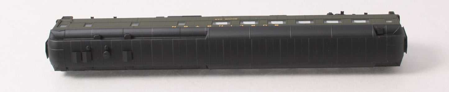 Walthers 932-10153 HO Scale CBQ Heavyweight Diner LN/Box
