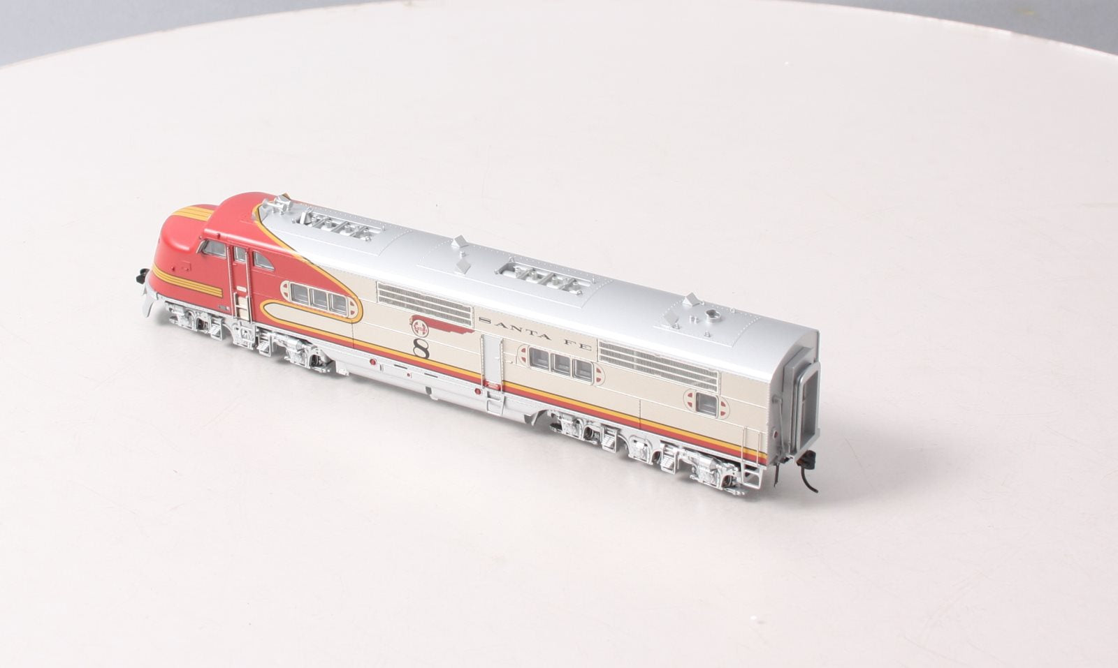 Broadway Limited 4535 HO Scale ATSF E1 A-Unit Diesel Locomotive #8L with DCC