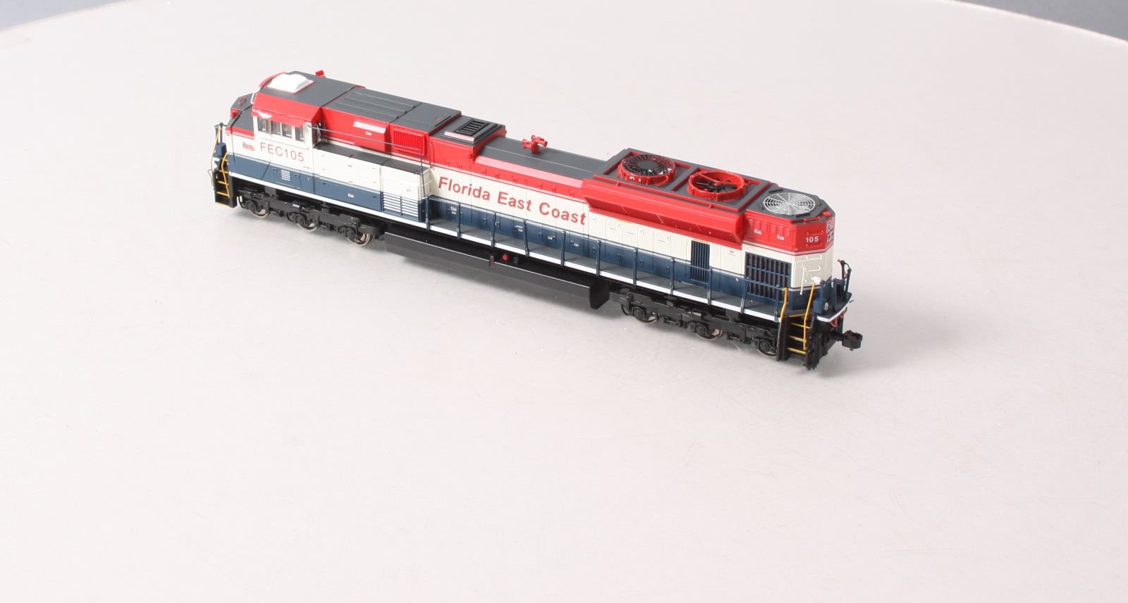 MTH 80-2030-1 HO Florida East Coast SD70M-2 Diesel Locomotive w/DCC/Sound #105