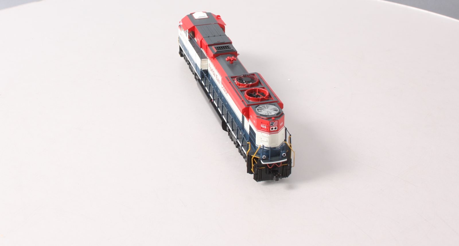 MTH 80-2030-1 HO Florida East Coast SD70M-2 Diesel Locomotive w/DCC/Sound #105