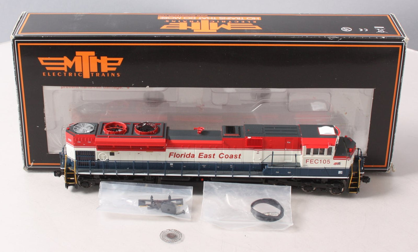MTH 80-2030-1 HO Florida East Coast SD70M-2 Diesel Locomotive w/DCC/Sound #105