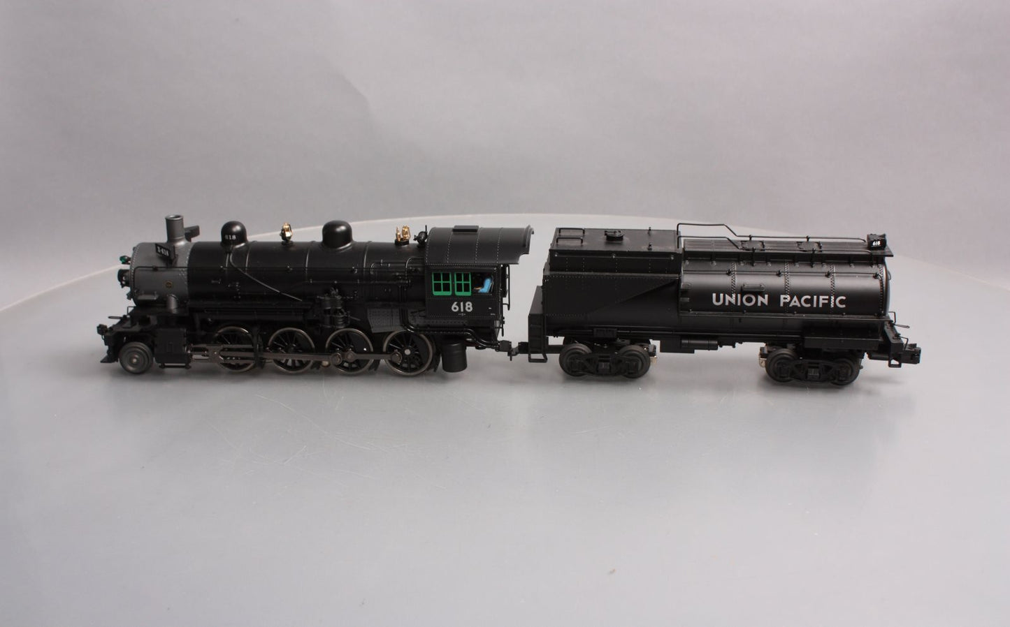 Lionel 6-82183 O Gauge Union Pacific 2-8-0 Steam Locomotive & Tender #618 LN/Box