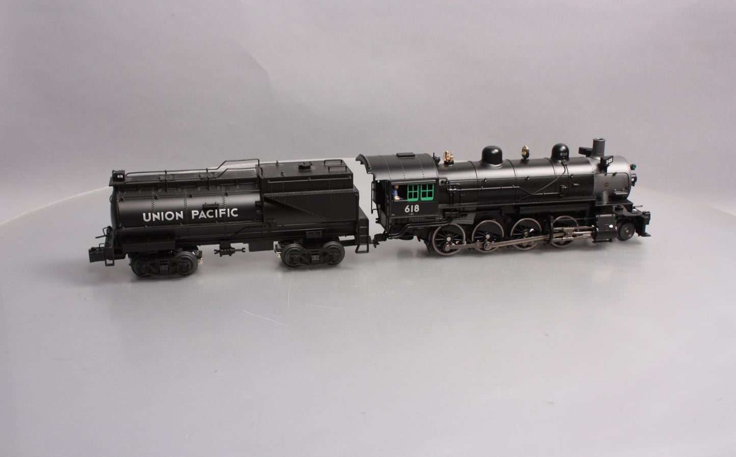 Lionel 6-82183 O Gauge Union Pacific 2-8-0 Steam Locomotive & Tender #618 LN/Box