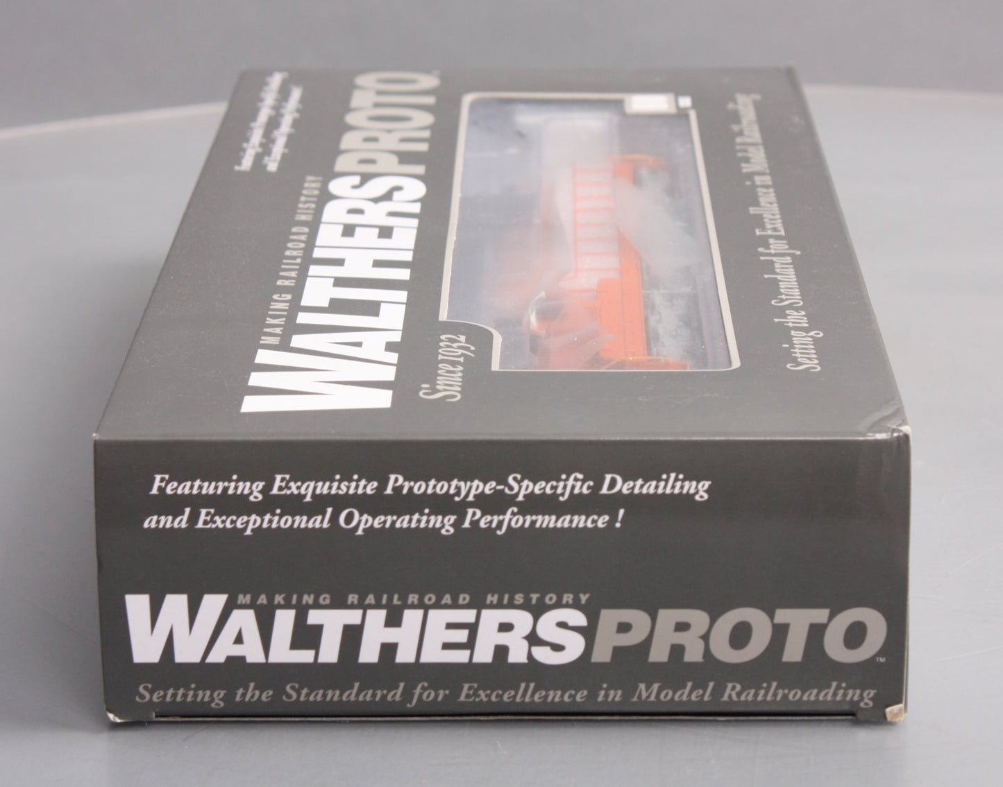 Walthers 920-41627 HO Elgin, Joilet & Eastern EMD SD9 Diesel Locomotive #603