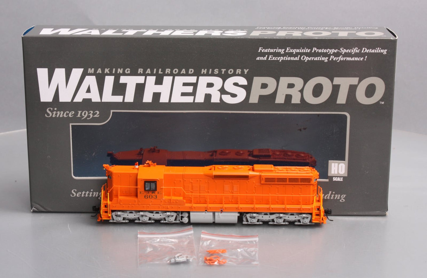 Walthers 920-41627 HO Elgin, Joilet & Eastern EMD SD9 Diesel Locomotive #603