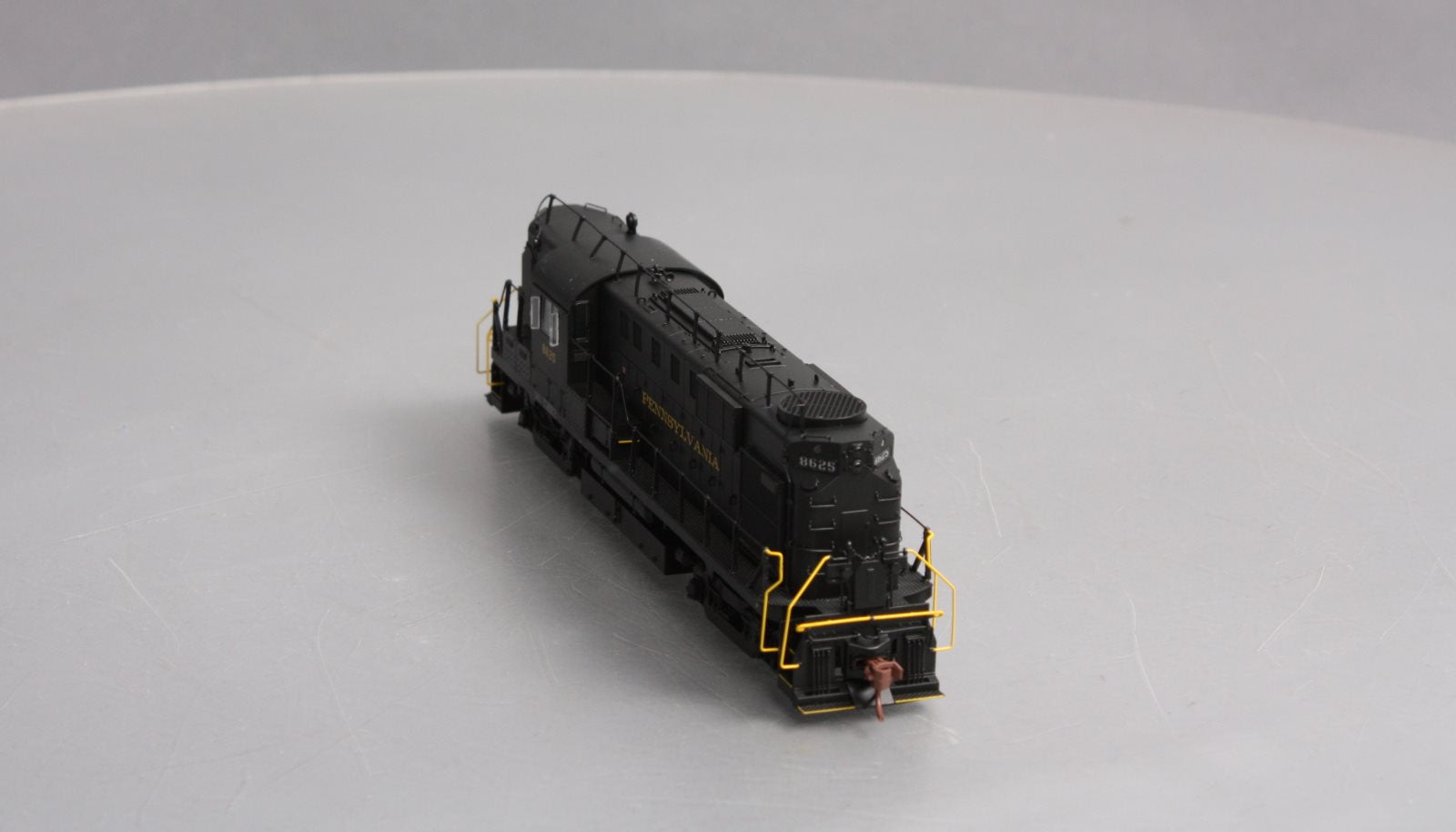Rapido Trains 31526 HO Pennsylvania RR Alco RS-11 Diesel Locomotive #8625