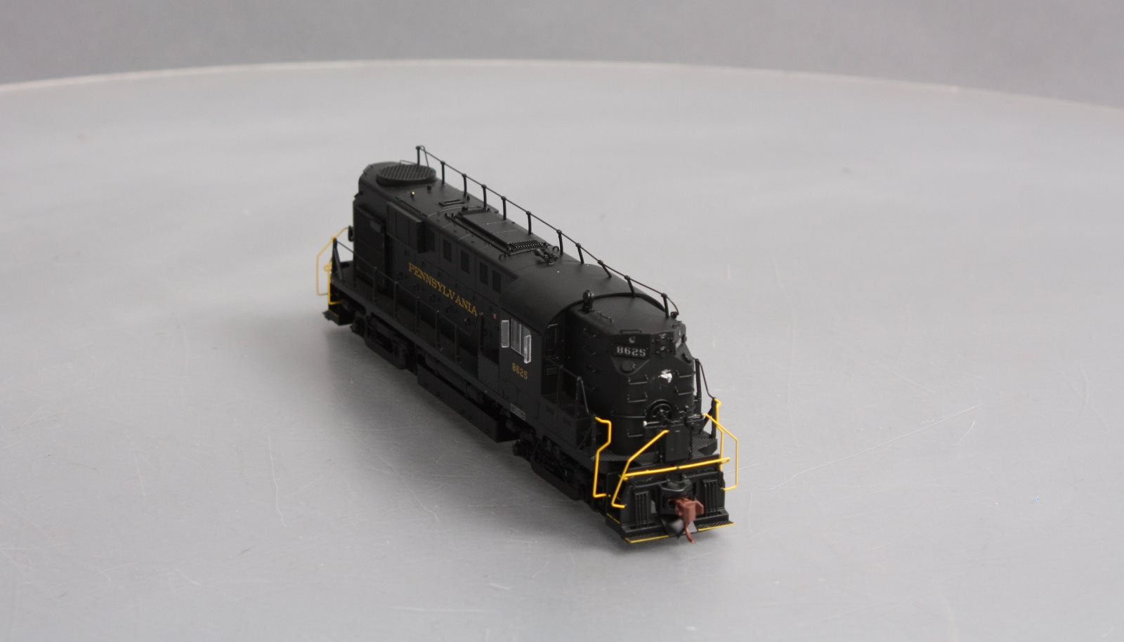 Rapido Trains 31526 HO Pennsylvania RR Alco RS-11 Diesel Locomotive #8625