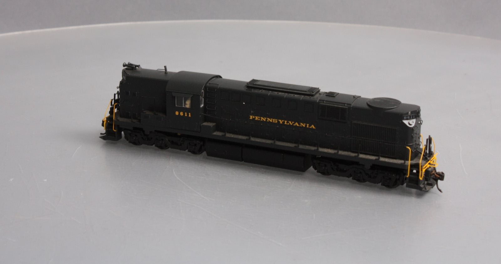 Broadway Limited 1308 HO Pennsylvania Diesel Alco RSD-15, High Hood #8611