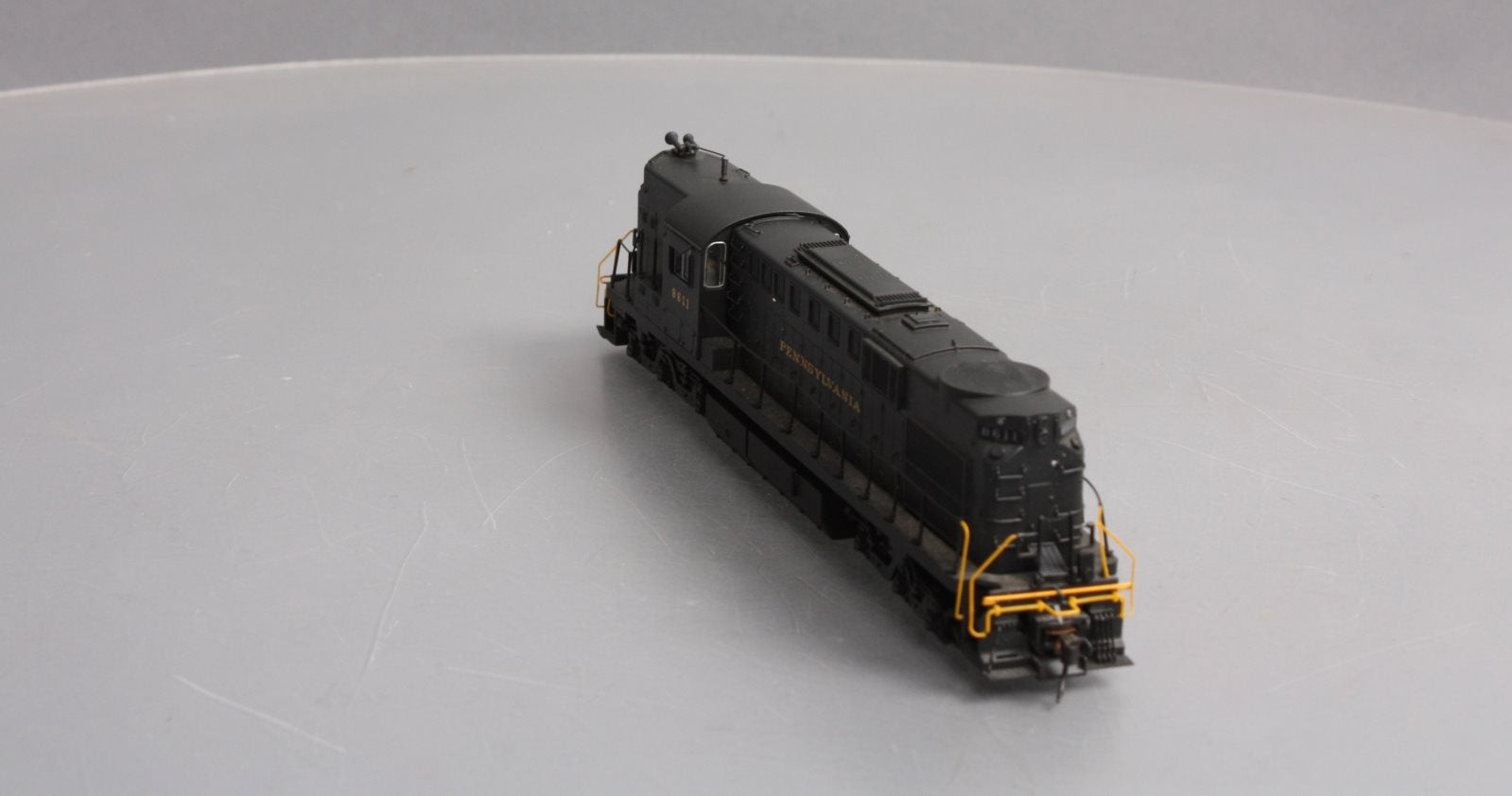 Broadway Limited 1308 HO Pennsylvania Diesel Alco RSD-15, High Hood #8611