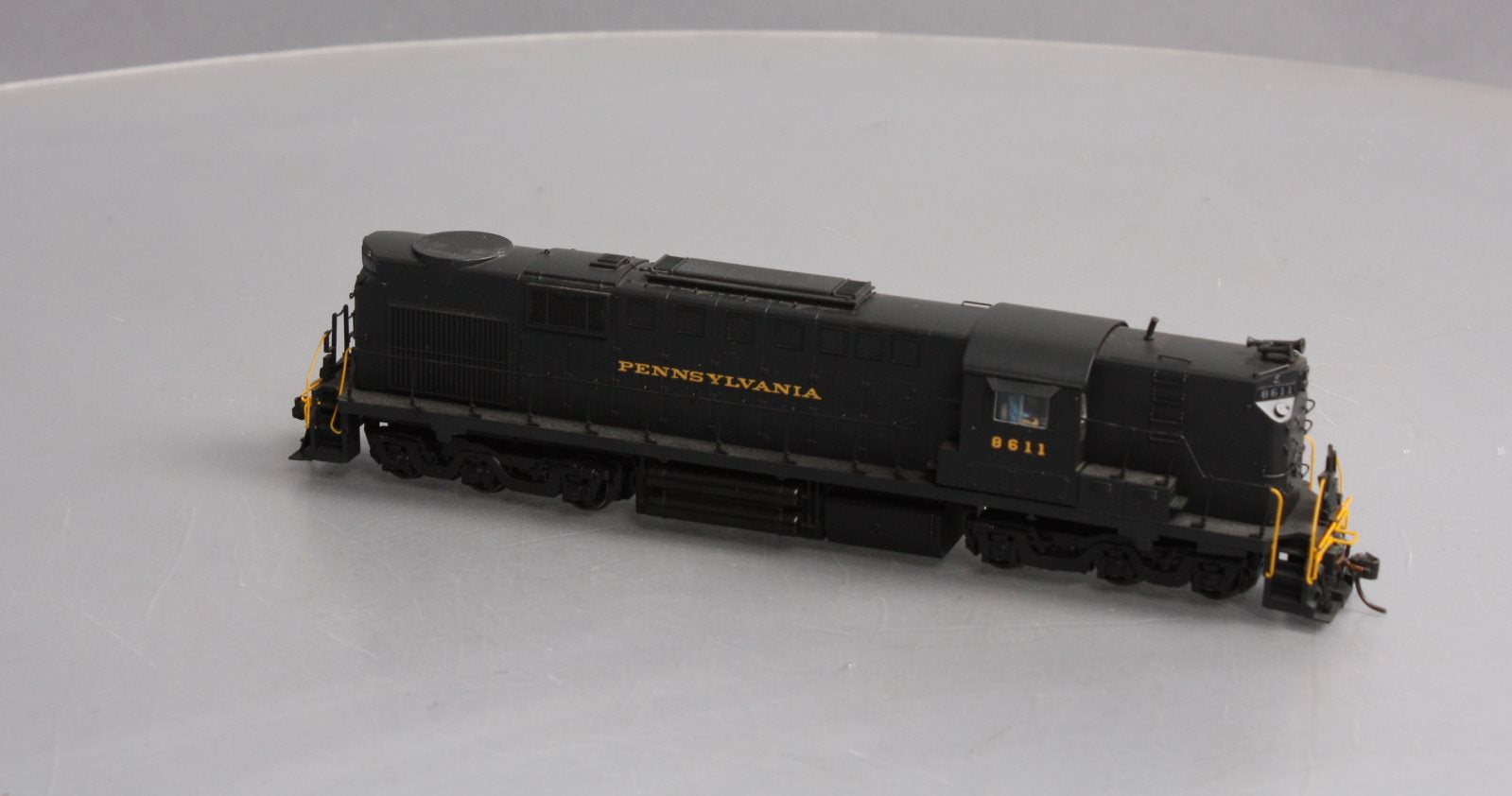 Broadway Limited 1308 HO Pennsylvania Diesel Alco RSD-15, High Hood #8611