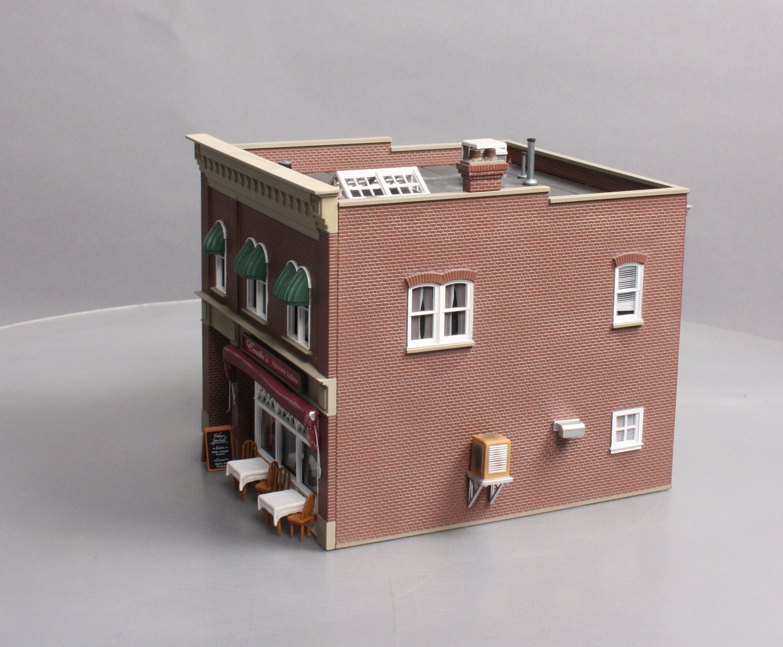 Woodland Scenics BR5855 O Built-&-Ready Emilio's Italian Restaurant Building