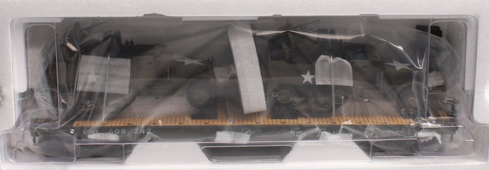 MTH 20-95327 O Gauge US Army Flatcar w/Half-Track M16 Scout Car #609242 NIB