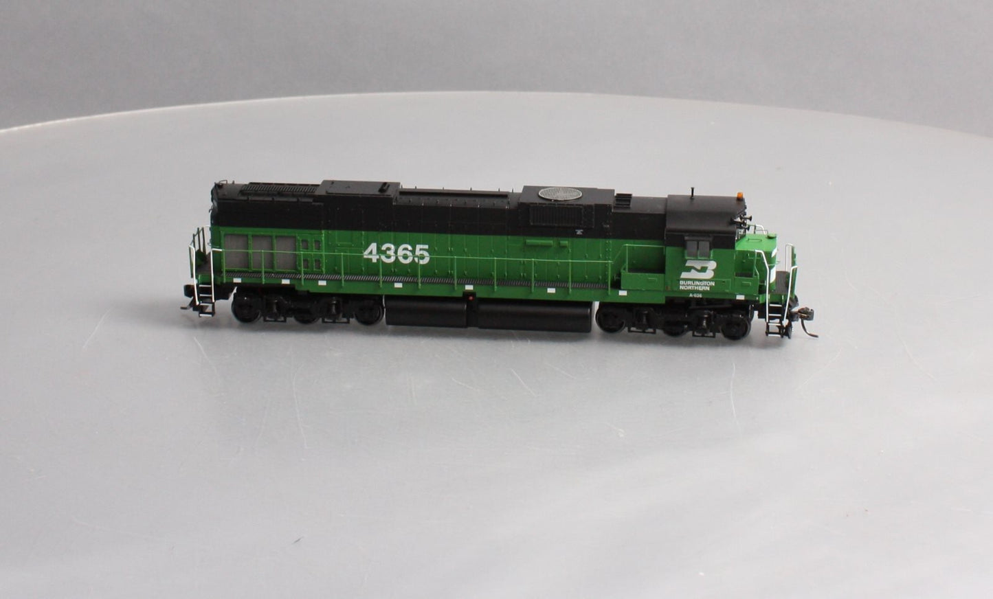 Bowser 24389 HO Scale Burlington Northern ALCO Century C-636 Diesel Engine #4365