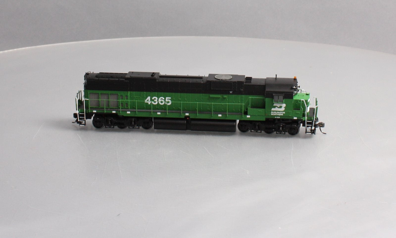 Bowser 24389 HO Scale Burlington Northern ALCO Century C-636 Diesel Engine #4365