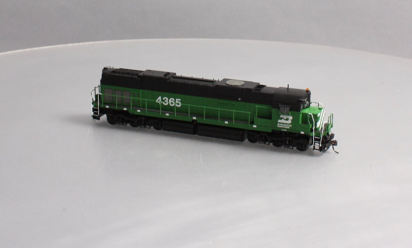 Bowser 24389 HO Scale Burlington Northern ALCO Century C-636 Diesel Engine #4365